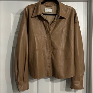 Aritzia Babaton Pelli Hip Shirt Jacket Camel Vegan Leather size L